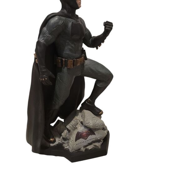 Batman Vs Superman Dawn of Justice Statue  Mannequins DC Collectible Comics 2016 - Picture 4 of 6